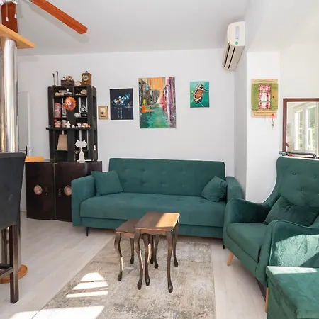 Renko Apartment
